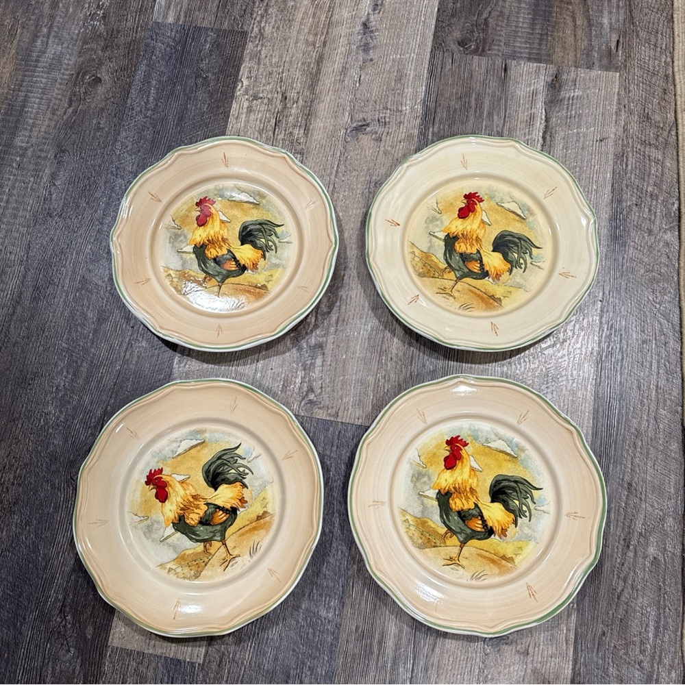 Gibson Royal Rooster Ceramic Dinner Plates in Beige, Green and Red